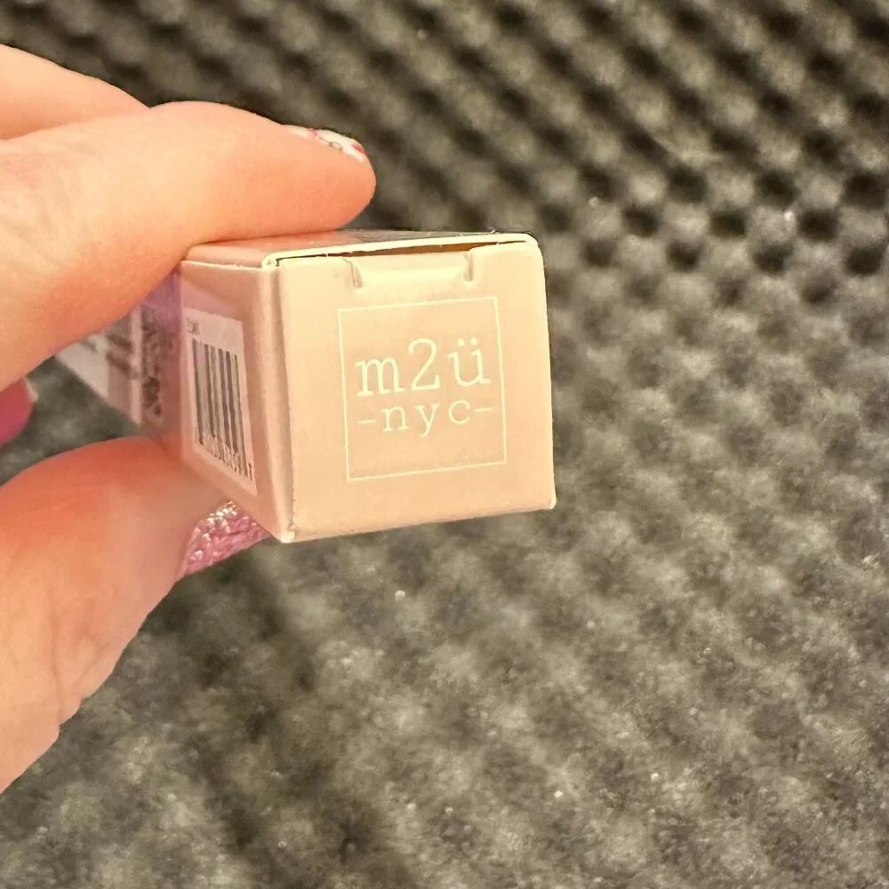 M2U NYC Everyday Volumizing + Lengthening Tubing Mascara
